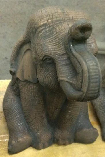 Elefant als Dekofigur für Haus und Garten