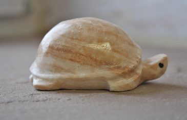 Schildkröte aus Naturstein Marmor-Kalkstein