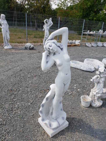 Frauenstatue Gartenfigur Betonfigur Dekoartikel Figur aus Beton Naturstein Centrum LPM Krostitz bei Leipzig