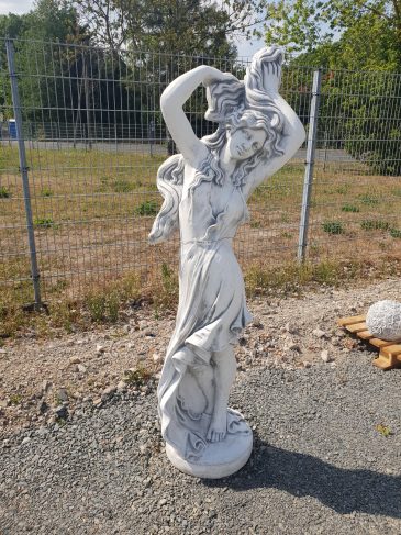 Gartenfigur Frauenstatue für den Garten Dekoartikel Betonfigur Naturstein Centrum LPM Krostitz bei Leipzig