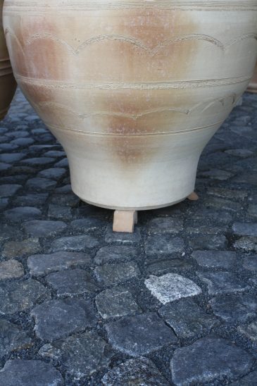 Fuss Kreta Keramik