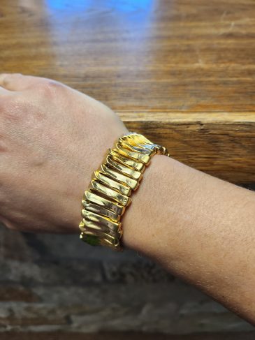 Handgefertigtes Armband Modeschmuck golden