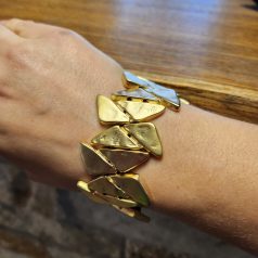 Handgefertigtes Armband Modeschmuck golden Dreiecke