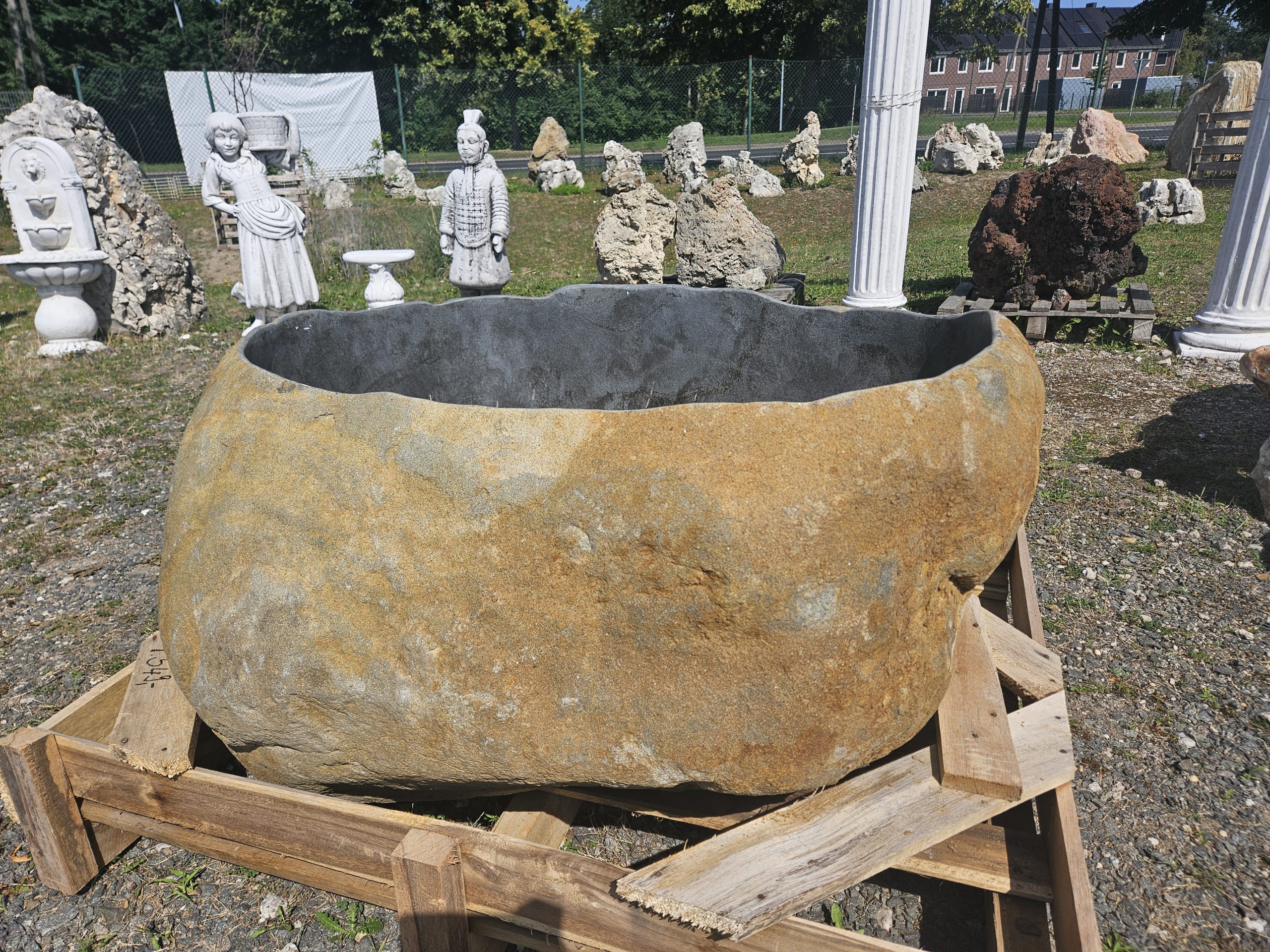 Findling Wasserbecken Findling Wasserbecken