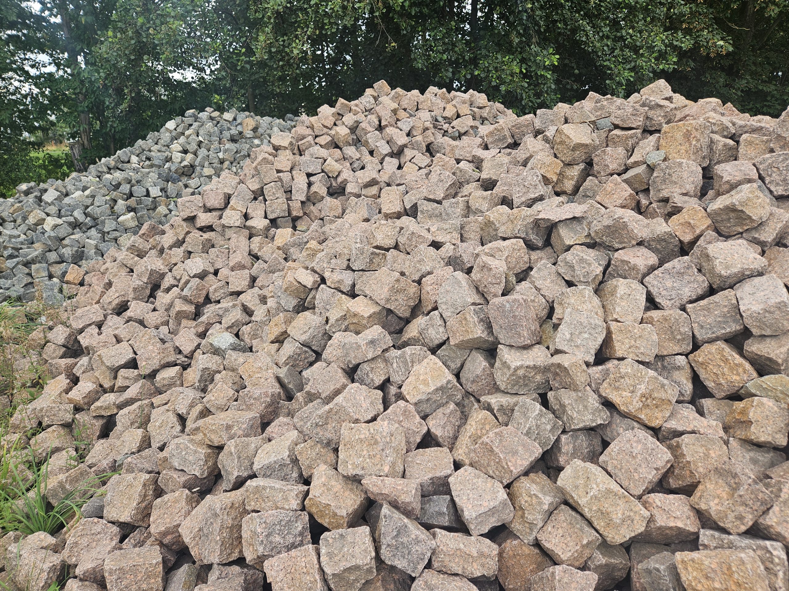 dornreichenbach-antik-pflastersteine Natursteinpflaster Dornreichenbach rötlich braun
